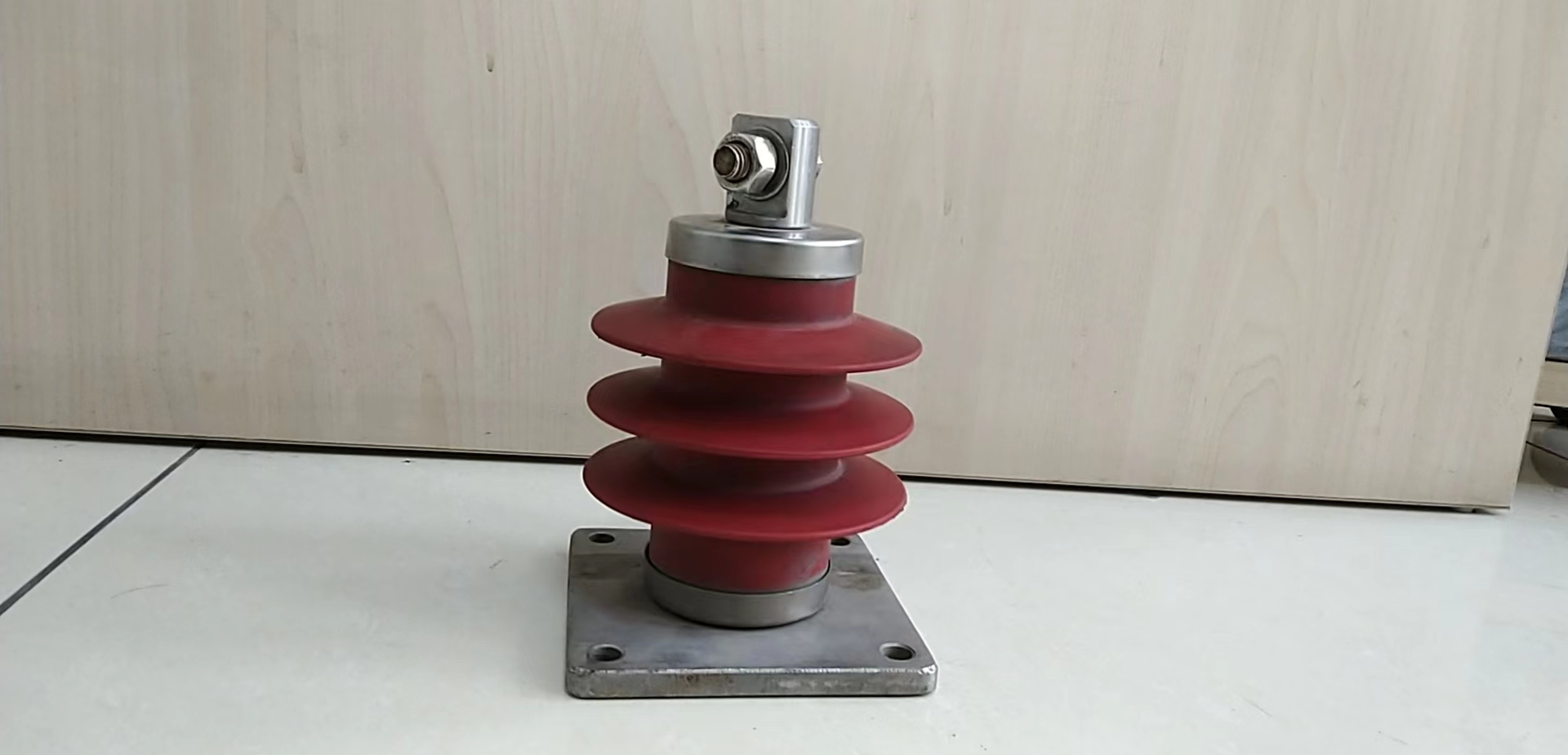 電纜互層過電壓保護器